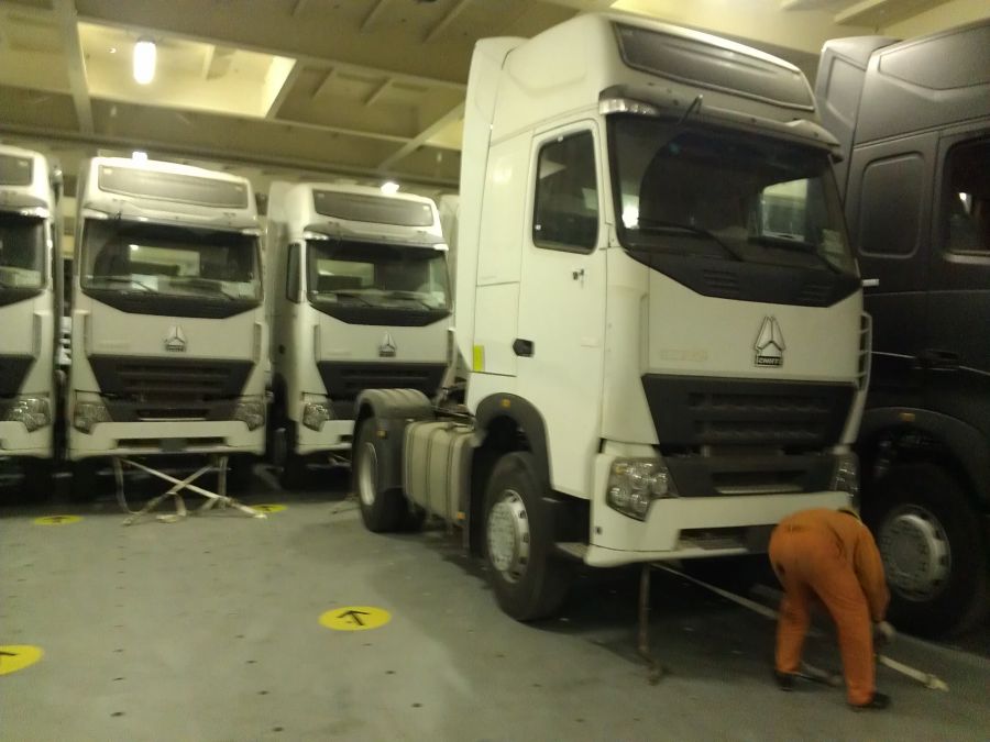 8 units Howo A7 tractor truck to Zimbabwe Customer 8 units Howo A7 tractor truck to Zimbabwe Customer