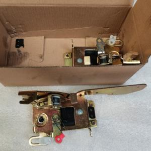 Cabin Right Door Lock WG1664340009 HOWO Cabin Parts for Sinotruk HOWO Parts Cabin Right Door Lock WG1664340009 HOWO Cabin Parts for Sinotruk HOWO Parts